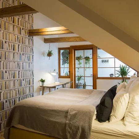 Gigantic Boho Chic 3 Bedroom 3 Bathroom Loft With Hanging Chair Prague Exterior photo