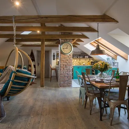 Gigantic Boho Chic 3 Bedroom 3 Bathroom Loft With Hanging Chair Prague Exterior photo