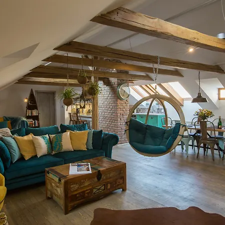 Gigantic Boho Chic 3 Bedroom 3 Bathroom Loft With Hanging Chair Prague Exterior photo