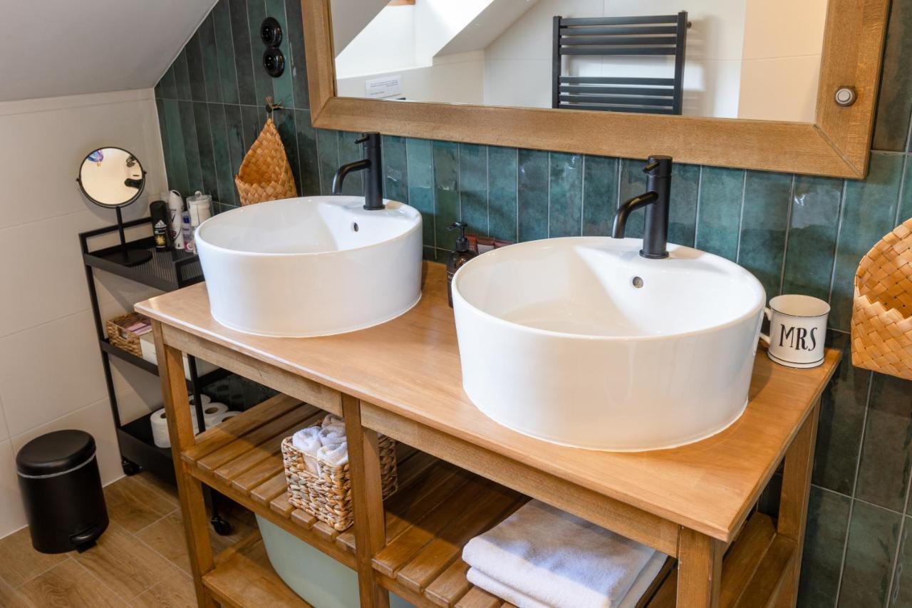Apartment Gigantic Boho Chic 3 Bedroom 3 Bathroom Loft With Hanging Chair Prague