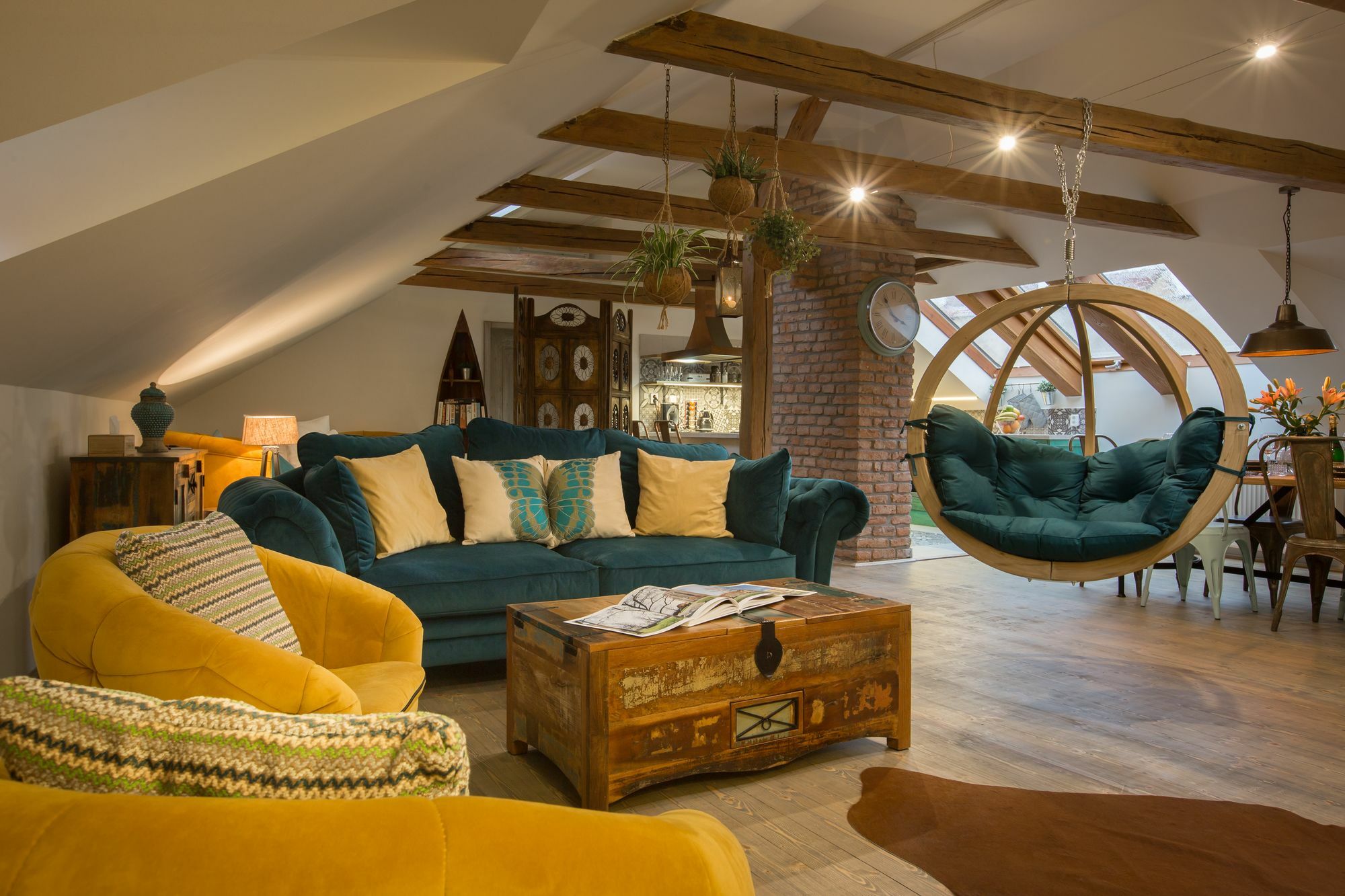 Gigantic Boho Chic 3 Bedroom 3 Bathroom Loft With Hanging Chair Apartment *