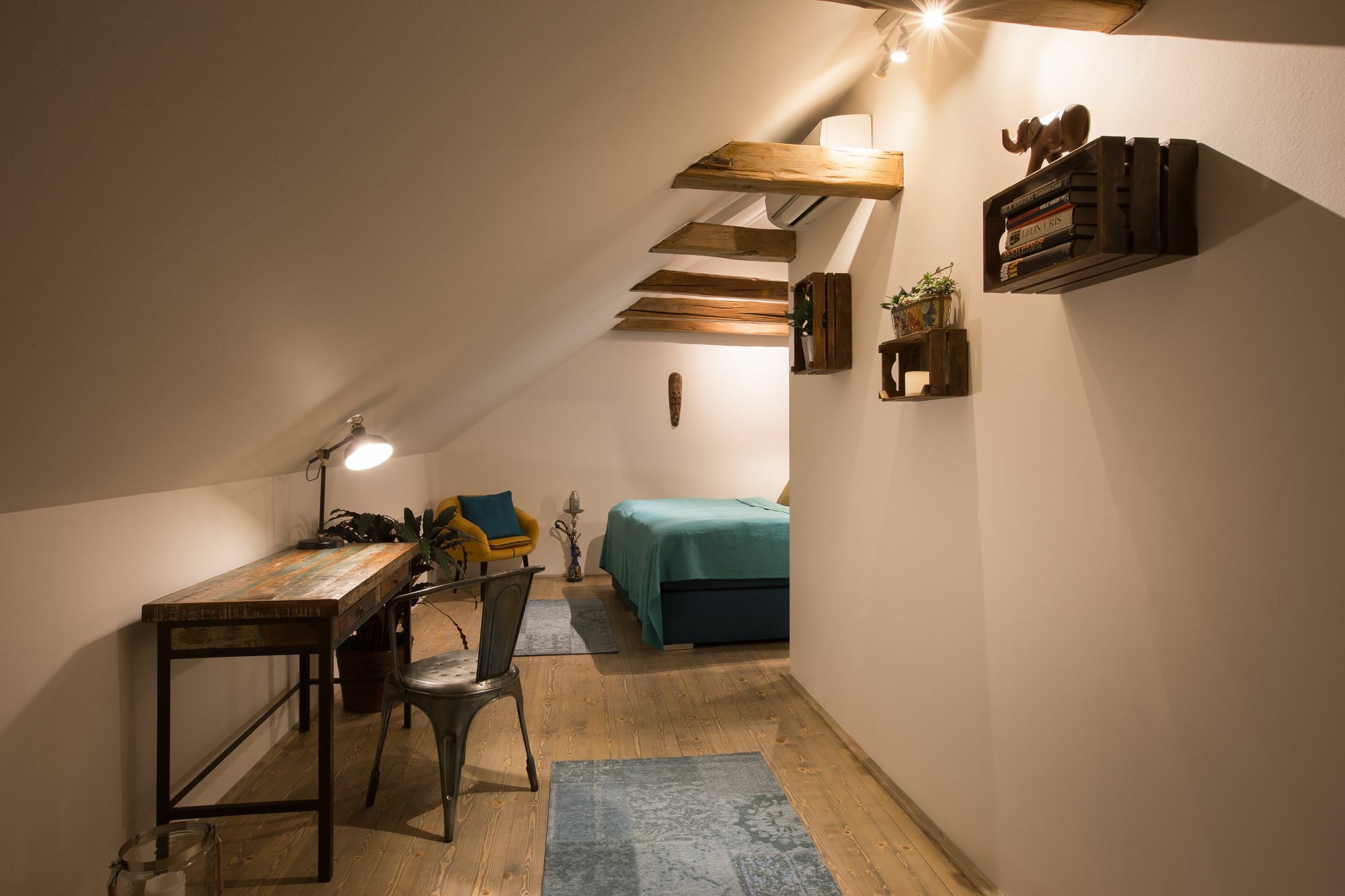 Gigantic Boho Chic 3 Bedroom 3 Bathroom Loft With Hanging Chair Apartment
