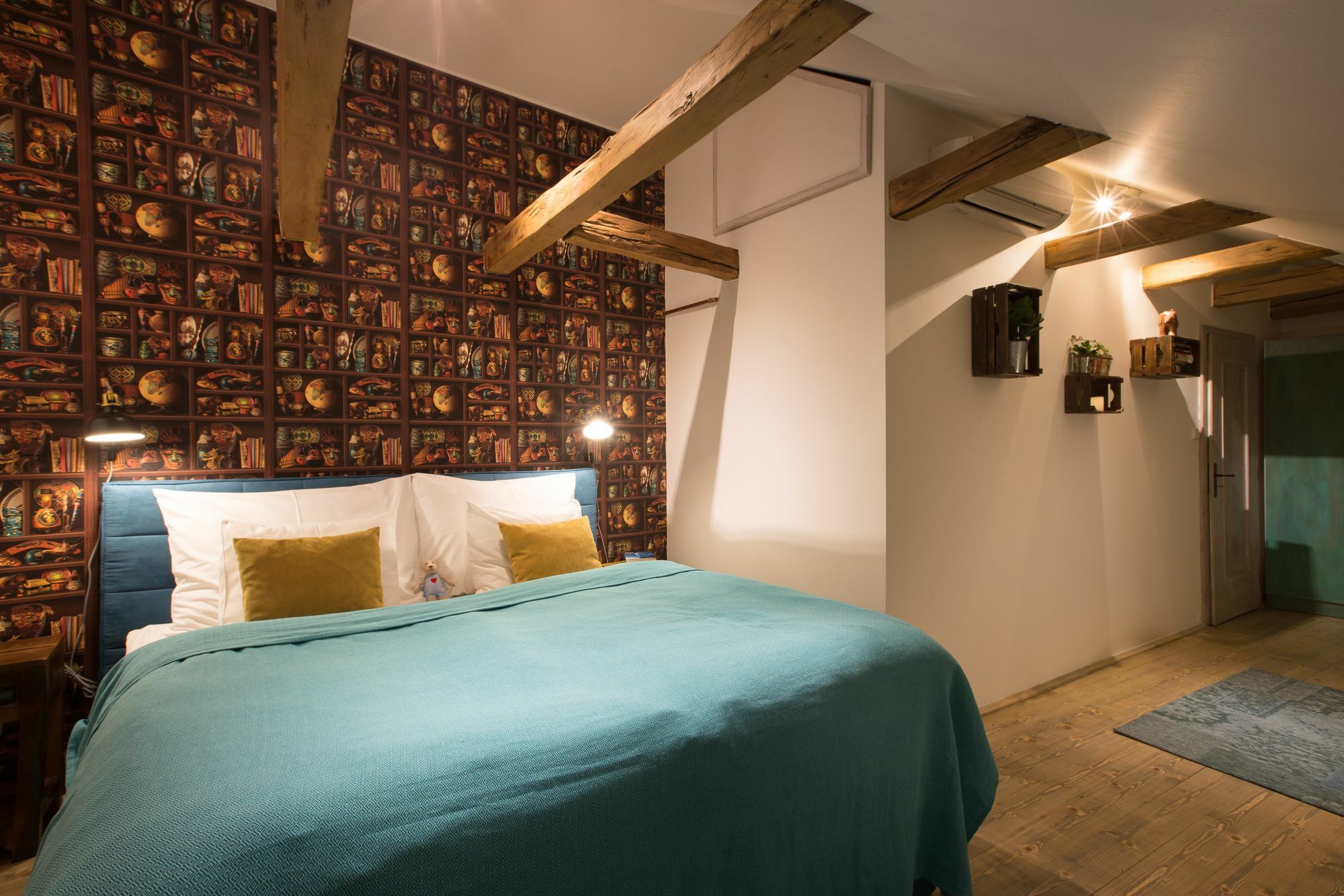 Gigantic Boho Chic 3 Bedroom 3 Bathroom Loft With Hanging Chair Prague